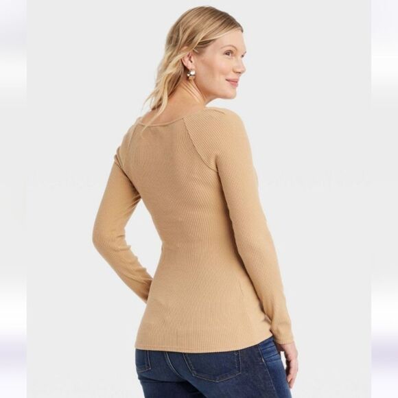 Corsetry Rib Maternity Top - Isabel Maternity by Ingrid & Isabel - Picture 2 of 4